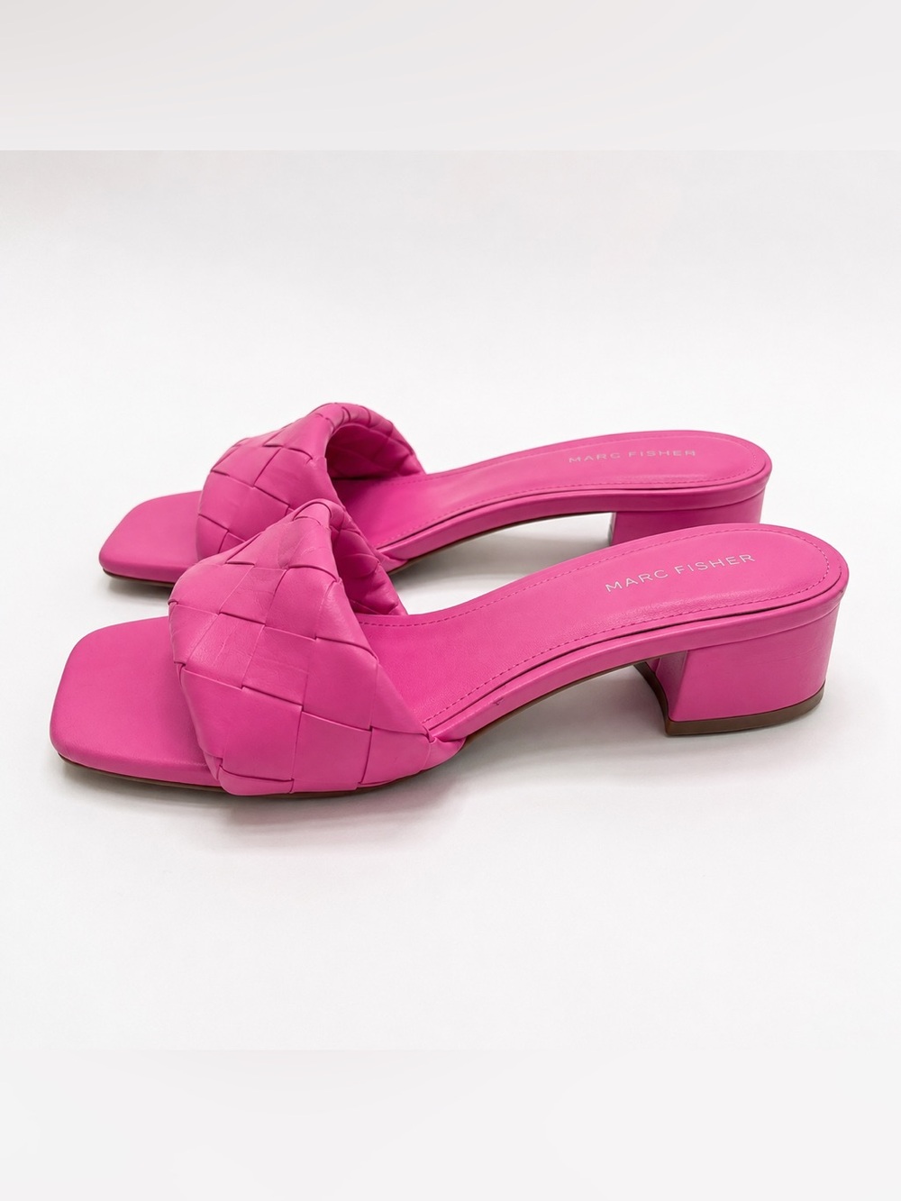 Marc Fisher Pink Woven Slide Sandals Square Toe Block Heel Barbiecore 7.5 Y2K - Picture 3 of 10